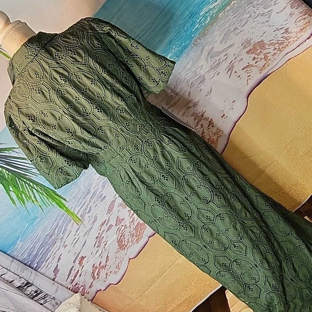 Tuckernuck Green Eyelet Midi Dress - Picture 7 of 9